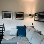 Bed & Breakfast Karkonoska - Klimatyczne I Studia Z Aneksami Kuchennymi - Sniadania Sauna Grota Solna Silownia Parking Wi-fi W Cenie 3*