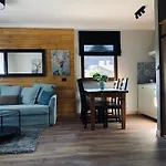 Karkonoska - Klimatyczne I Studia Z Aneksami Kuchennymi - Sniadania Sauna Grota Solna Silownia Parking Wi-fi W Cenie Bed & Breakfast 3*