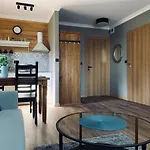 Bed & Breakfast Karkonoska - Klimatyczne I Studia Z Aneksami Kuchennymi - Sniadania Sauna Grota Solna Silownia Parking Wi-fi W Cenie Karpacz