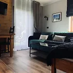 Bed & Breakfast Karkonoska - Klimatyczne I Studia Z Aneksami Kuchennymi - Sniadania Sauna Grota Solna Silownia Parking Wi-fi W Cenie Karpacz