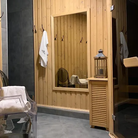 Karkonoska - Klimatyczne I Studia Z Aneksami Kuchennymi - Sniadania Sauna Grota Solna Silownia Parking Wi-fi W Cenie 3*