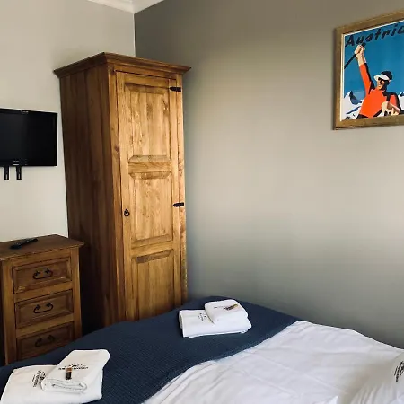 Karkonoska - Klimatyczne I Studia Z Aneksami Kuchennymi - Sniadania Sauna Grota Solna Silownia Parking Wi-fi W Cenie Bed & Breakfast