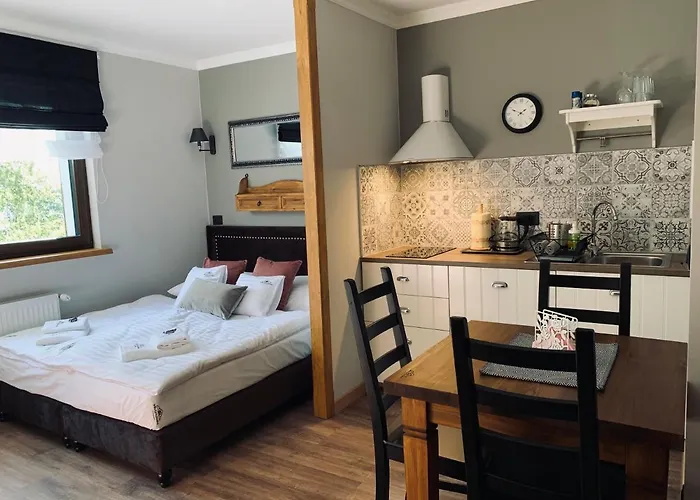 Karkonoska - Klimatyczne I Studia Z Aneksami Kuchennymi - Sniadania Sauna Grota Solna Silownia Parking Wi-fi W Cenie 4* Karpacz