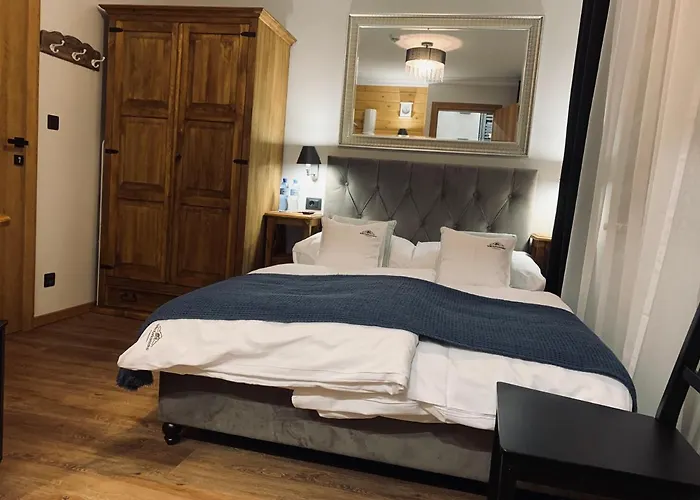 Bed & Breakfast Karkonoska - Klimatyczne I Studia Z Aneksami Kuchennymi - Sniadania Sauna Grota Solna Silownia Parking Wi-fi W Cenie