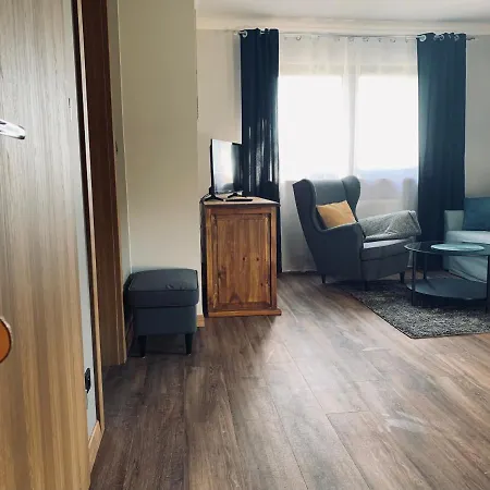 住宿加早餐酒店 Karkonoska - Klimatyczne I Studia Z Aneksami Kuchennymi - Sniadania Sauna Grota Solna Silownia Parking Wi-fi W Cenie 3*