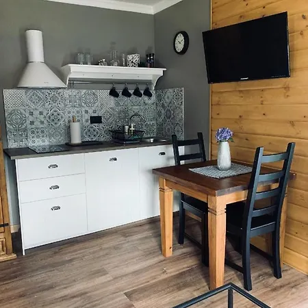 Karkonoska - Klimatyczne I Studia Z Aneksami Kuchennymi - Sniadania Sauna Grota Solna Silownia Parking Wi-fi W Cenie 住宿加早餐酒店