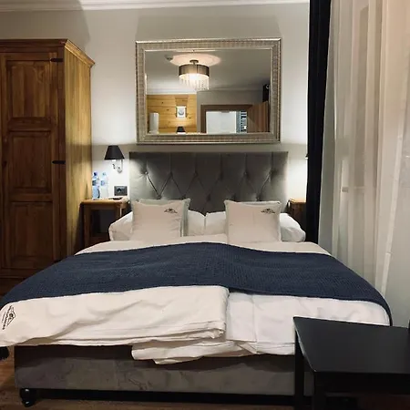 Bed & Breakfast Karkonoska 4*