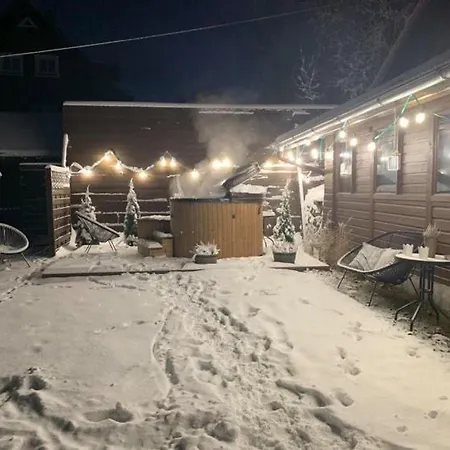 Karkonoska - Klimatyczne I Studia Z Aneksami Kuchennymi - Sniadania Sauna Grota Solna Silownia Parking Wi-fi W Cenie 住宿加早餐酒店 卡尔帕奇