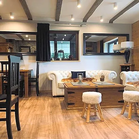 Bed & Breakfast Karkonoska - Klimatyczne I Studia Z Aneksami Kuchennymi - Sniadania Sauna Grota Solna Silownia Parking Wi-fi W Cenie