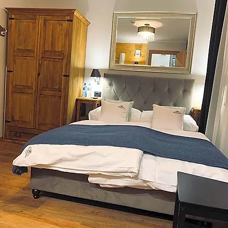 Karkonoska - Klimatyczne I Studia Z Aneksami Kuchennymi - Sniadania Sauna Grota Solna Silownia Parking Wi-fi W Cenie Bed & Breakfast