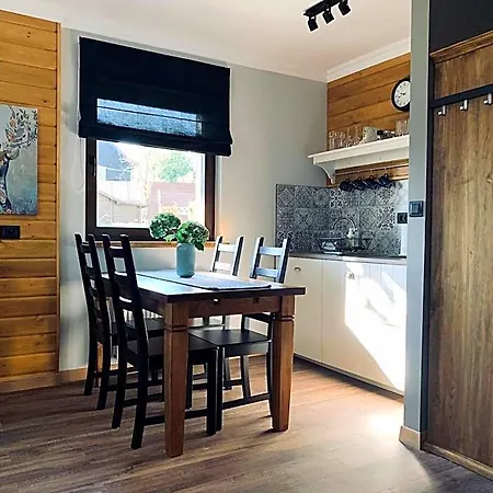 Karkonoska - Klimatyczne I Studia Z Aneksami Kuchennymi - Sniadania Sauna Grota Solna Silownia Parking Wi-fi W Cenie Bed & Breakfast 4*