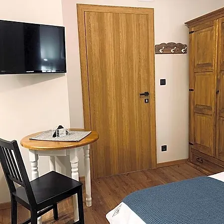 Karkonoska - Klimatyczne I Studia Z Aneksami Kuchennymi - Sniadania Sauna Grota Solna Silownia Parking Wi-fi W Cenie Couette-café 4*