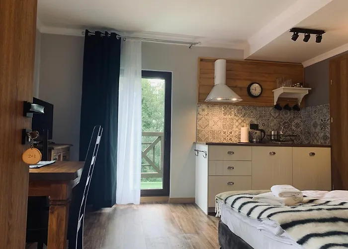 住宿加早餐酒店 Karkonoska - Klimatyczne I Studia Z Aneksami Kuchennymi - Sniadania Sauna Grota Solna Silownia Parking Wi-fi W Cenie 卡尔帕奇