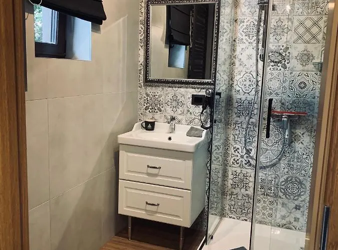 住宿加早餐酒店 Karkonoska - Klimatyczne I Studia Z Aneksami Kuchennymi - Sniadania Sauna Grota Solna Silownia Parking Wi-fi W Cenie 卡尔帕奇