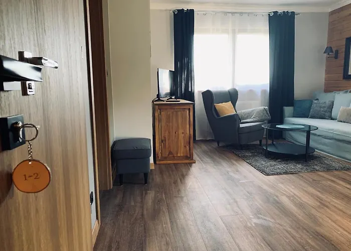 住宿加早餐酒店 Karkonoska - Klimatyczne I Studia Z Aneksami Kuchennymi - Sniadania Sauna Grota Solna Silownia Parking Wi-fi W Cenie 4*