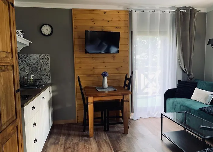 Karkonoska - Klimatyczne I Studia Z Aneksami Kuchennymi - Sniadania Sauna Grota Solna Silownia Parking Wi-fi W Cenie 4* 卡尔帕奇