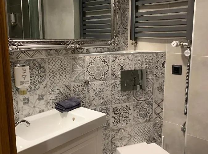 Karkonoska - Klimatyczne I Studia Z Aneksami Kuchennymi - Sniadania Sauna Grota Solna Silownia Parking Wi-fi W Cenie 卡尔帕奇